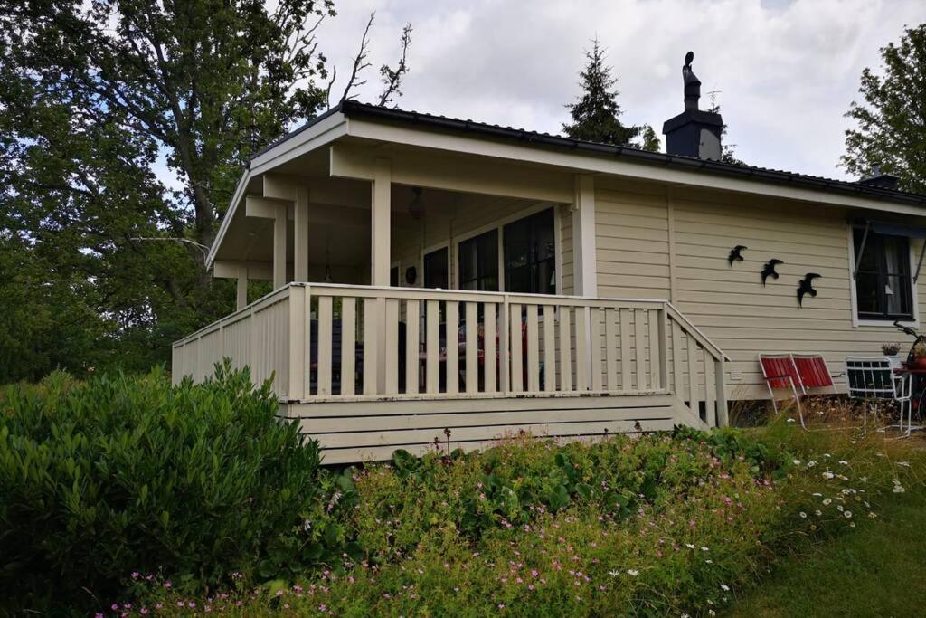 Ferienhaus Smultronsstaelle Hjo, Vaettern ภายนอก รูปภาพ
