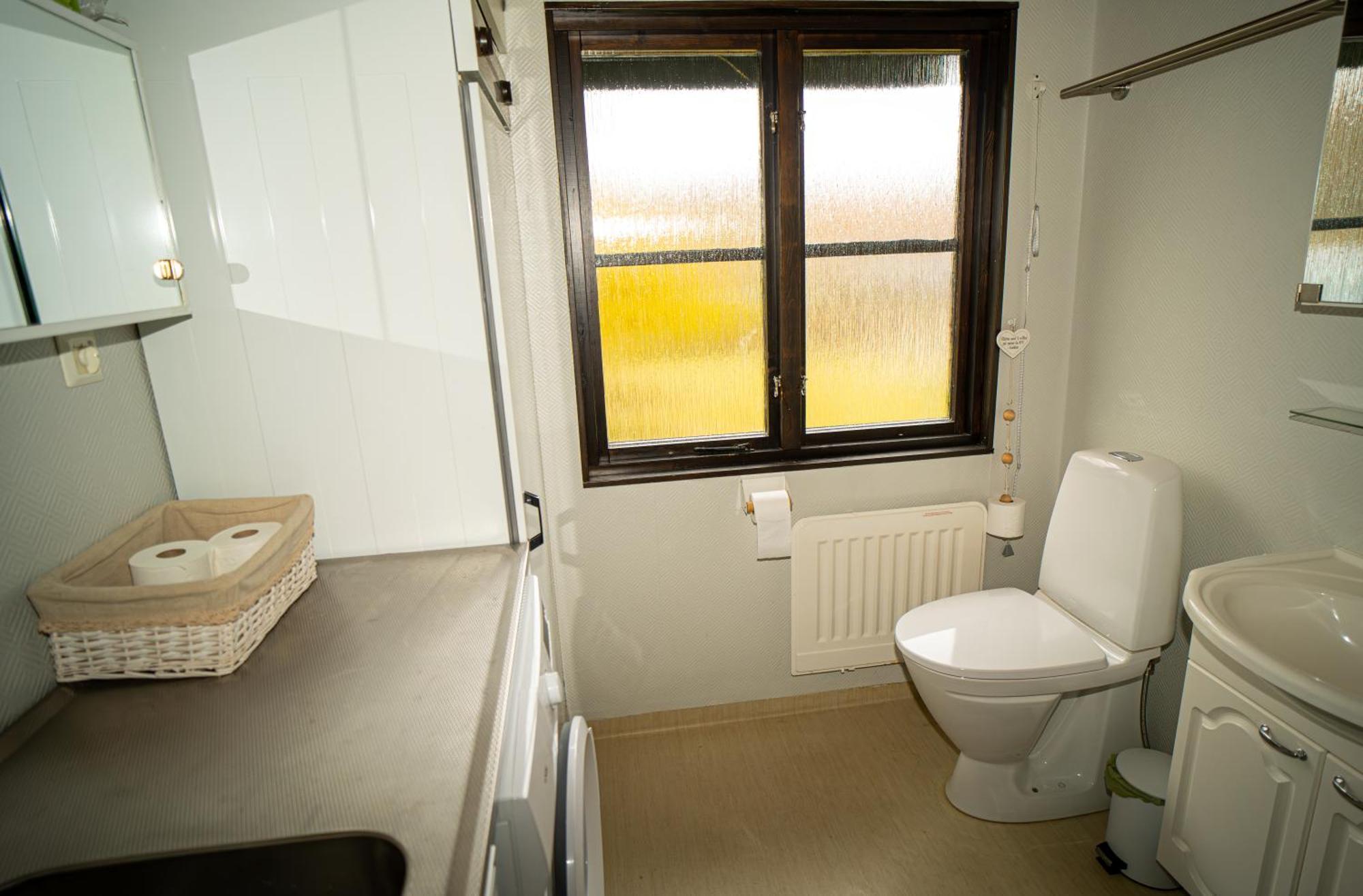 Ferienhaus Smultronsstaelle Hjo, Vaettern ภายนอก รูปภาพ